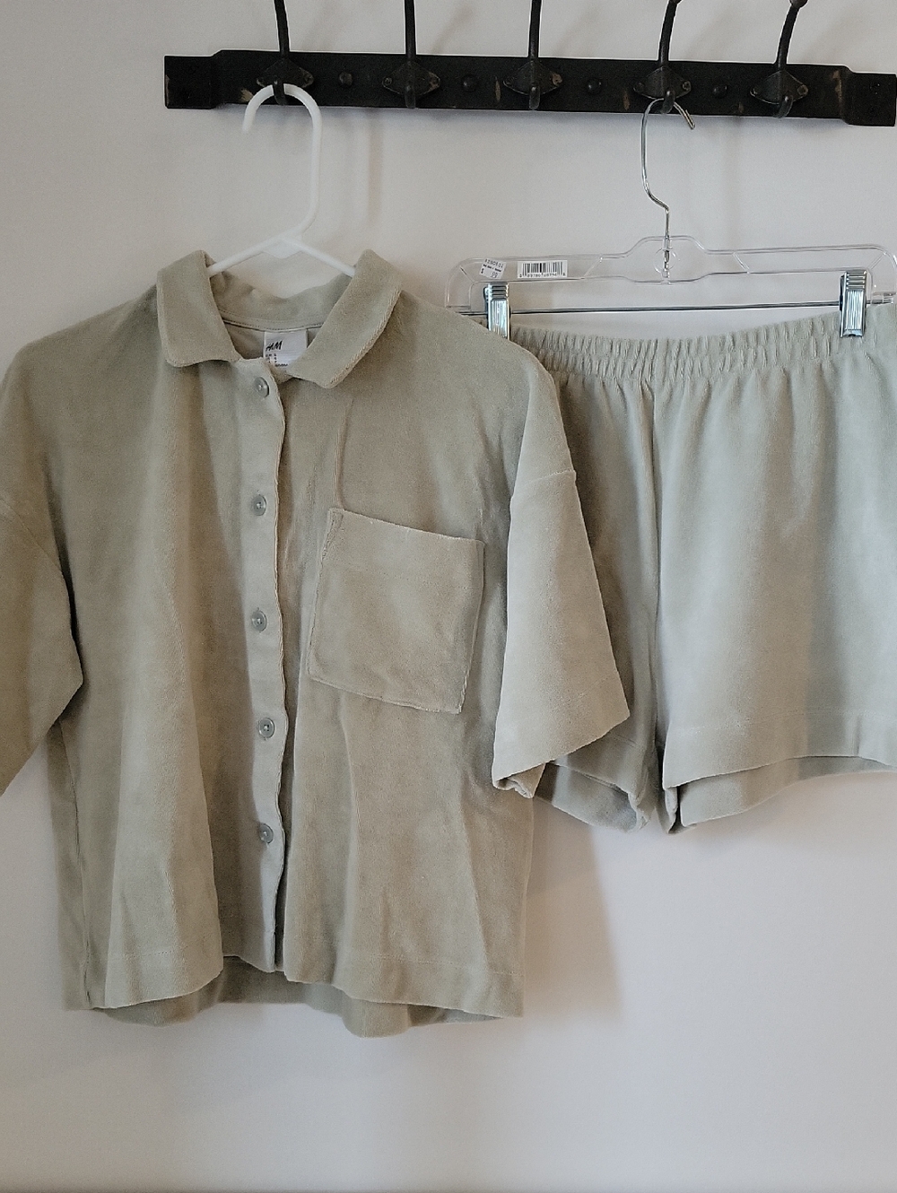 H&M Button-Up Short Set